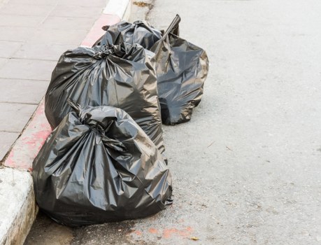 Skip hire service in Canary Wharf with various skip sizes